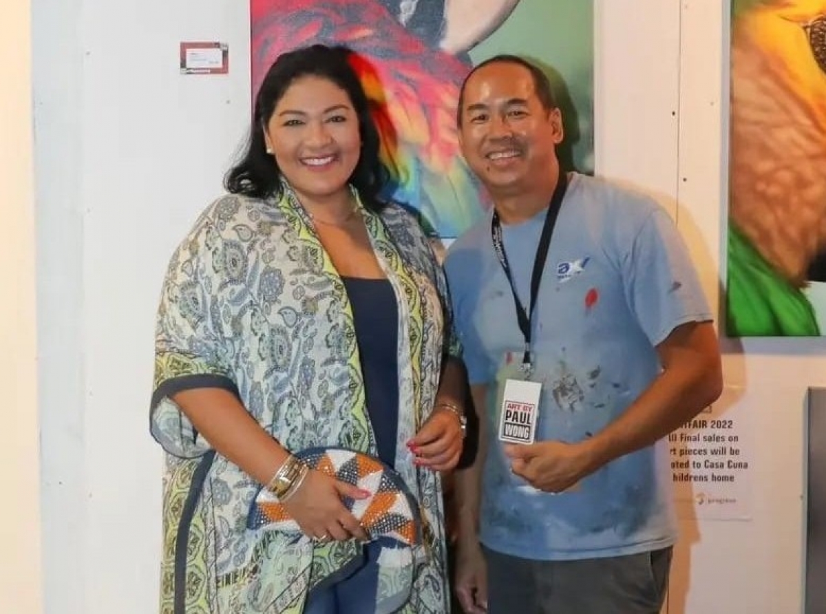 Minister di Cultura a admira e obranan di diferente artista local na Aruba Art Fair