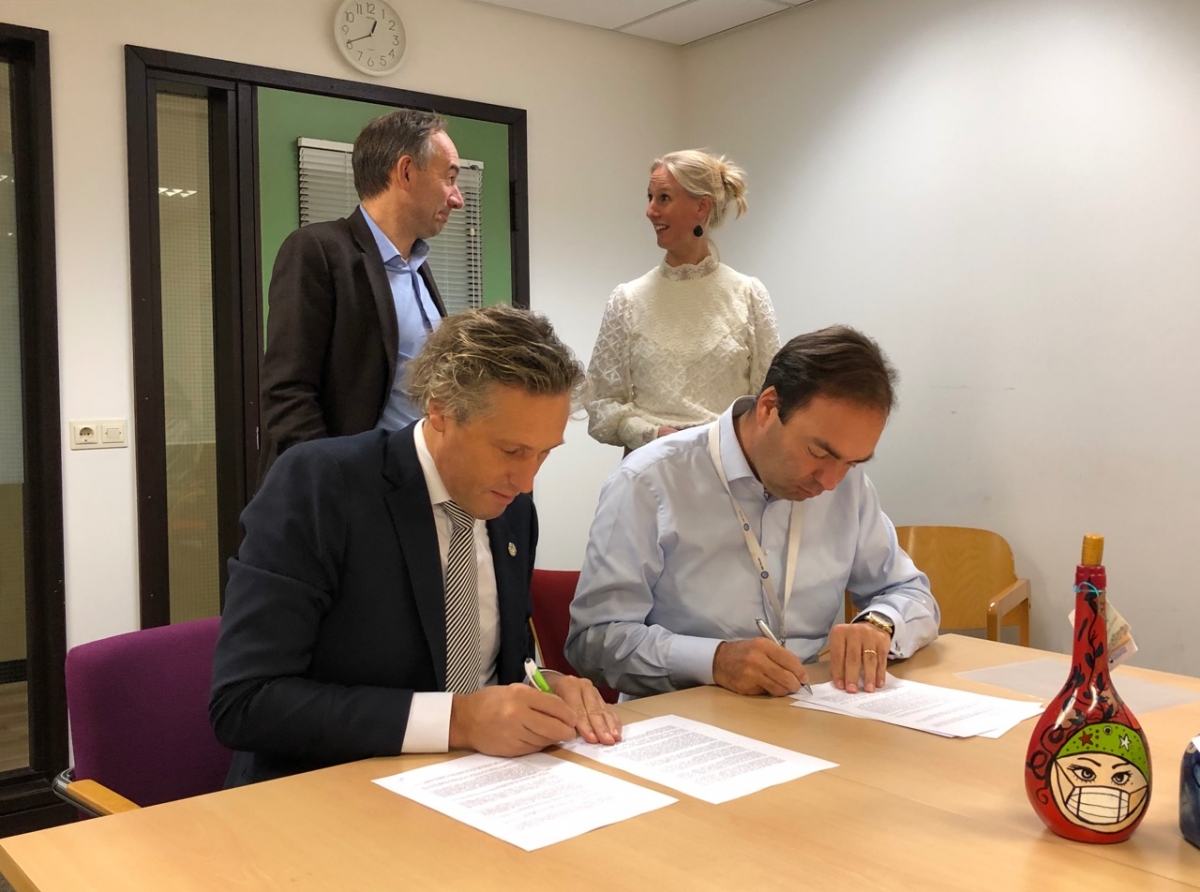 HOH Aruba y UMC Utrecht a firma acuerdo di cooperacion