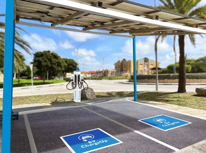 ELMAR ta ampliando infrastructura di stacionnan pa recarga vehiculo electrico (EV) rond aruba