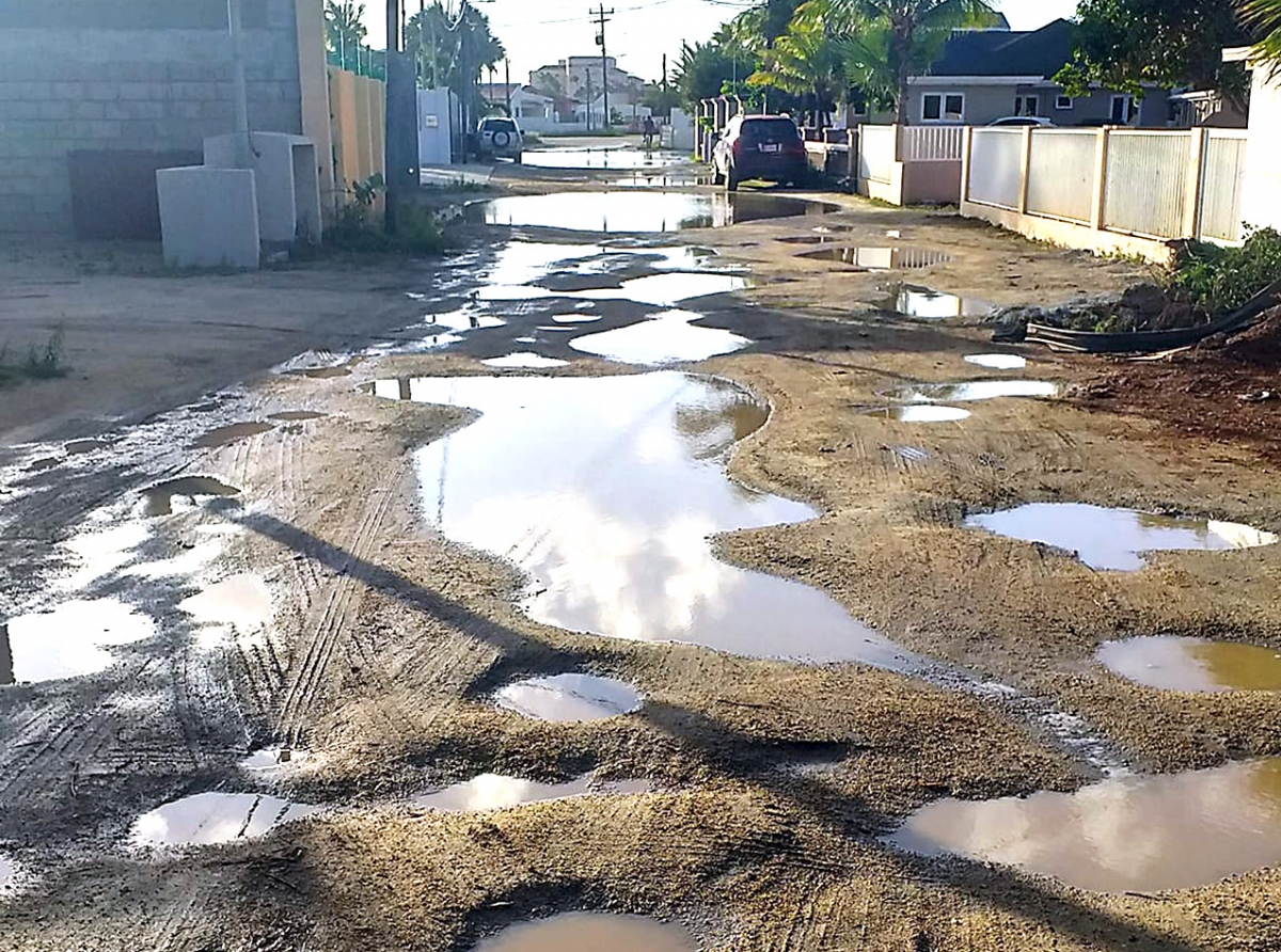 Awacero a laga hopi caminda na Aruba awor na werki