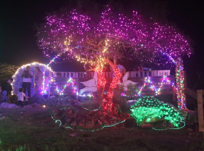 Mas di 15 mil luz ta parti di e bunita iluminacion di Pasco na Seroe di Jan Flemming