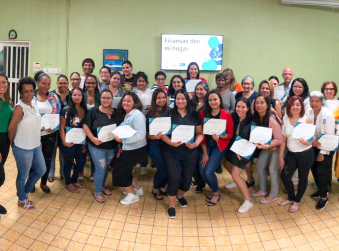 Prome curso 'Finansas den mi hogar' tabata un exito