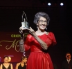 Minister di Cultura ta felicita Maybelline Arends-Croes cu e merecido reconocemento ‘Crioyo di Oro’
