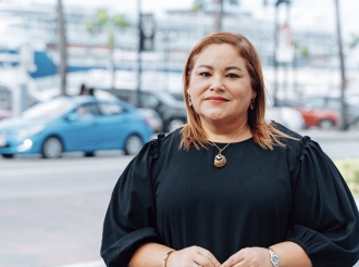 Mike Eman tin curashi pa ataca Minister Evelyn Wever-Croes