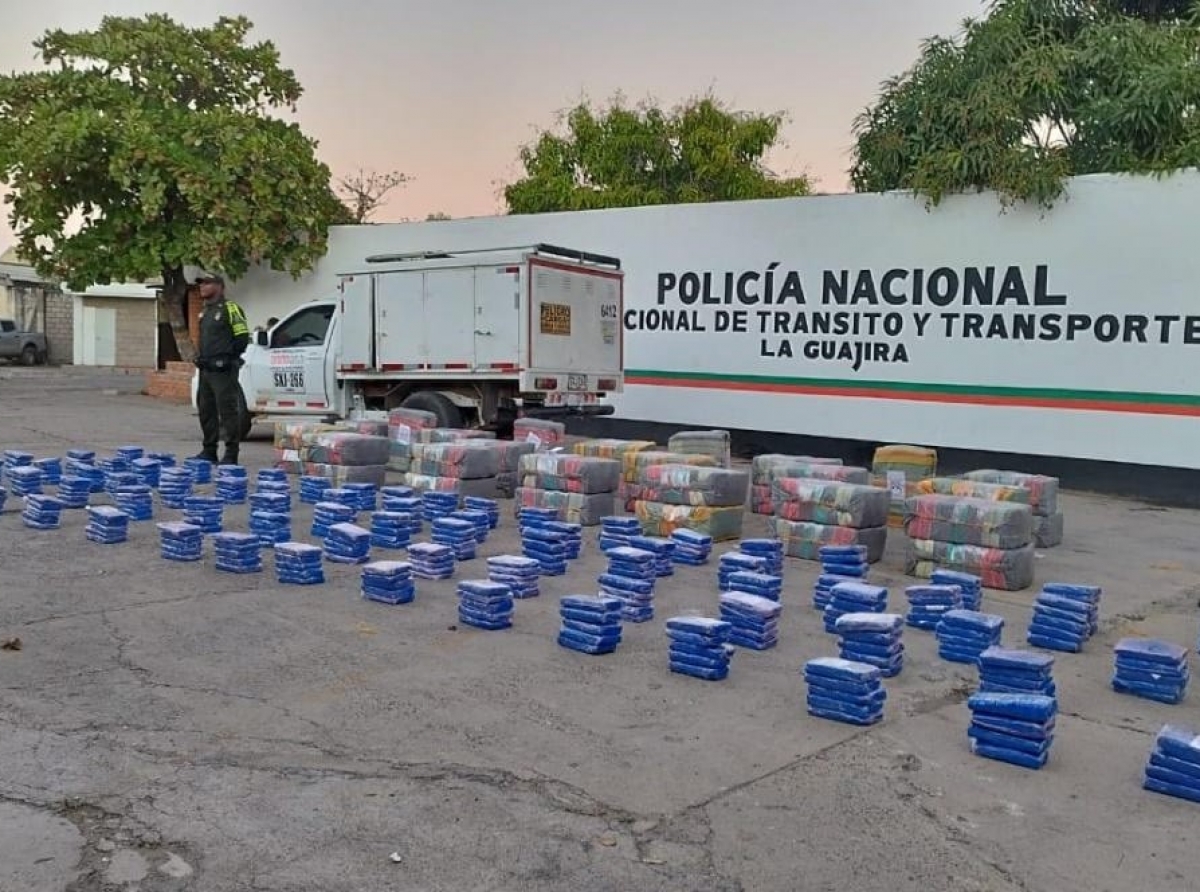 Mas di 1 ton di droga confisca na La Guajira   