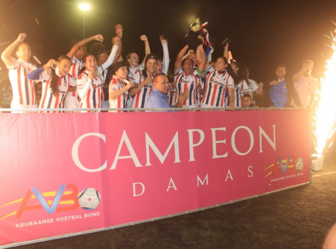 Team di RCA a bira campeon di Damas Open di AVB