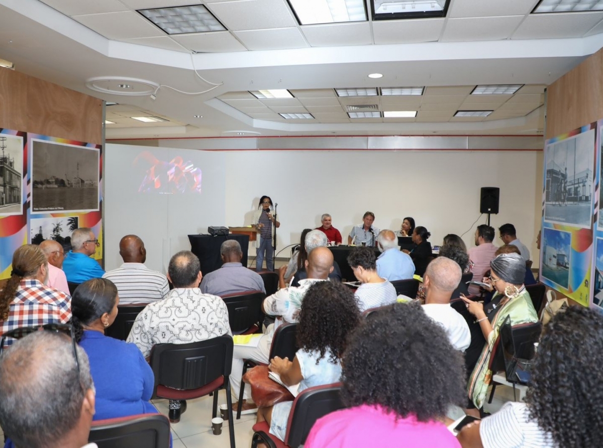 E di dos encuentro cu 'stakeholders' riba e topico di Sclavitud na Aruba a demostra cu mester mas conocemento di e historia