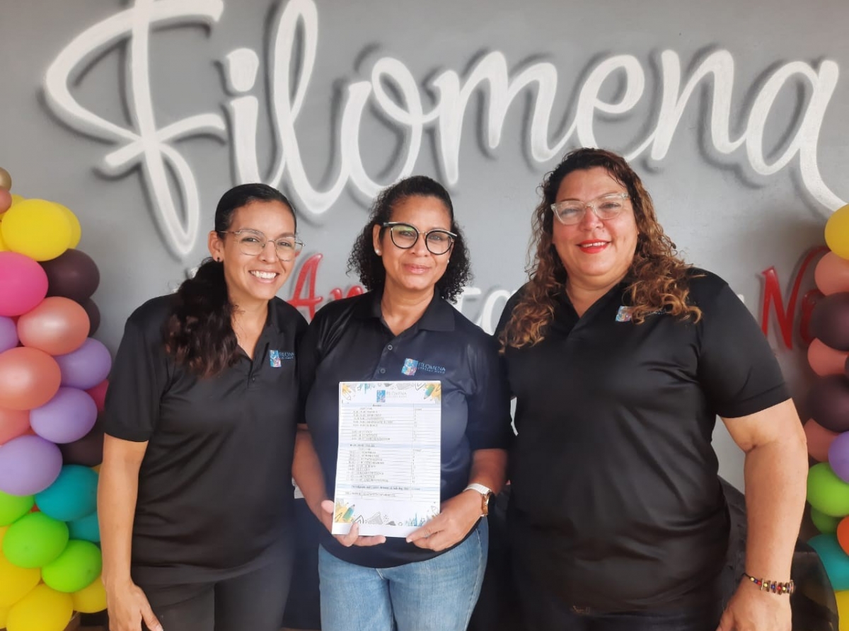 Filomena College MAVO a organiza un exitoso 'Opendag; pa mayor y mucha di scol basico