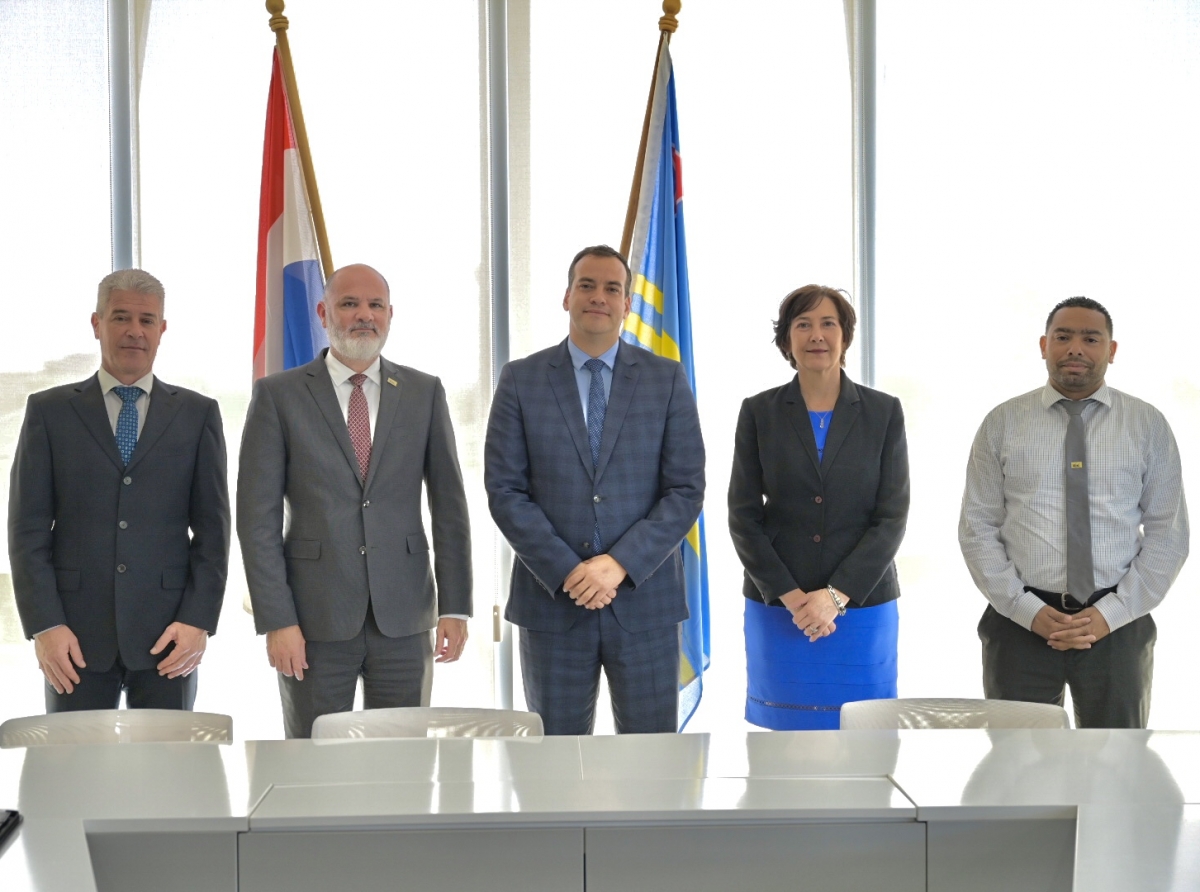 Minister Geoffrey Wever a reuni cu presidente nobo di Camara di Comercio