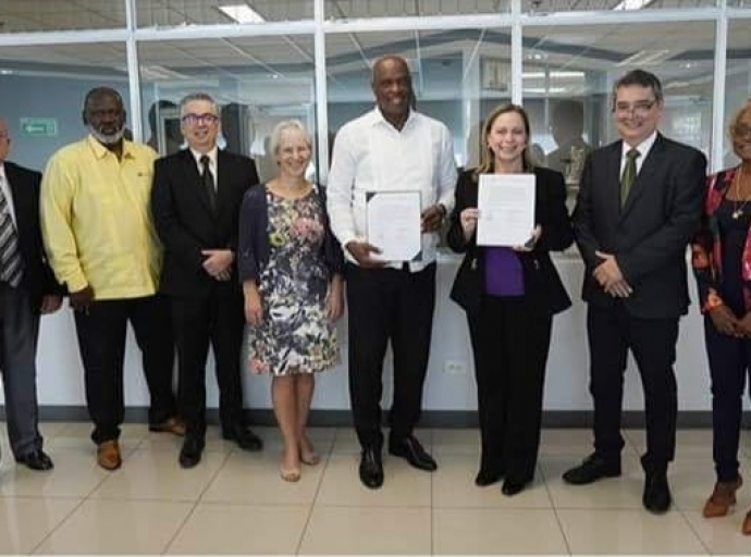 Gobierno di Curaçao a traha deal cu dos Universidad mas na Costa Rica