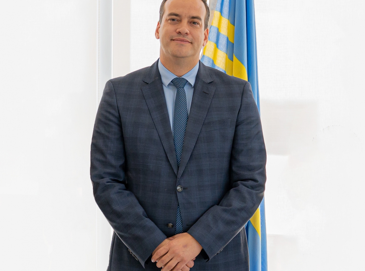 Ministro Geoffrey Wever a nota cu sector priva ta cumpli cu e loonsubsidieregeling