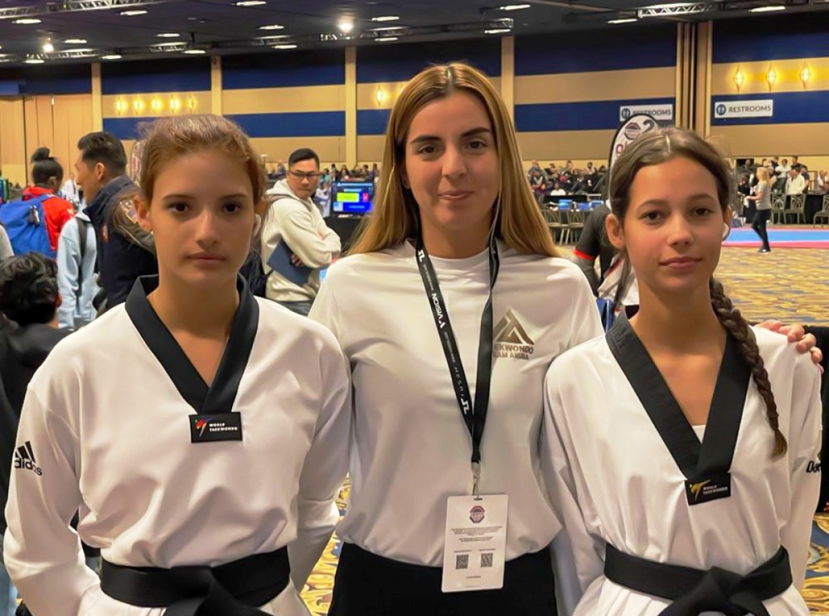 Monica Pimentel Coach di Taekwondo Team Aruba a yega for di Las Vegas