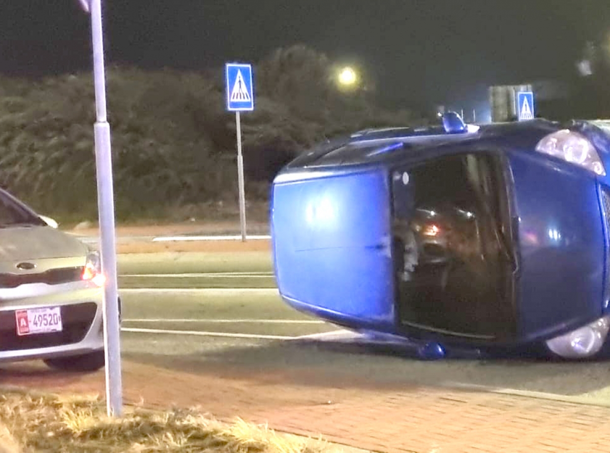 Hoben sin rijbewijs y pustando a bolter riba Green Corridor