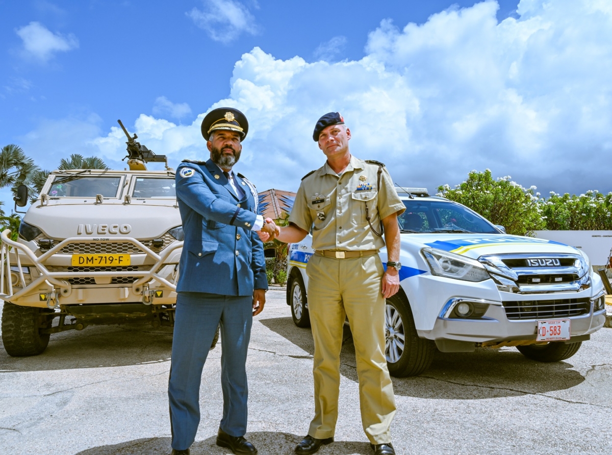 Polis y militar a reforza lasonan fuerte bek y garantiza seguridad nacional pa Aruba