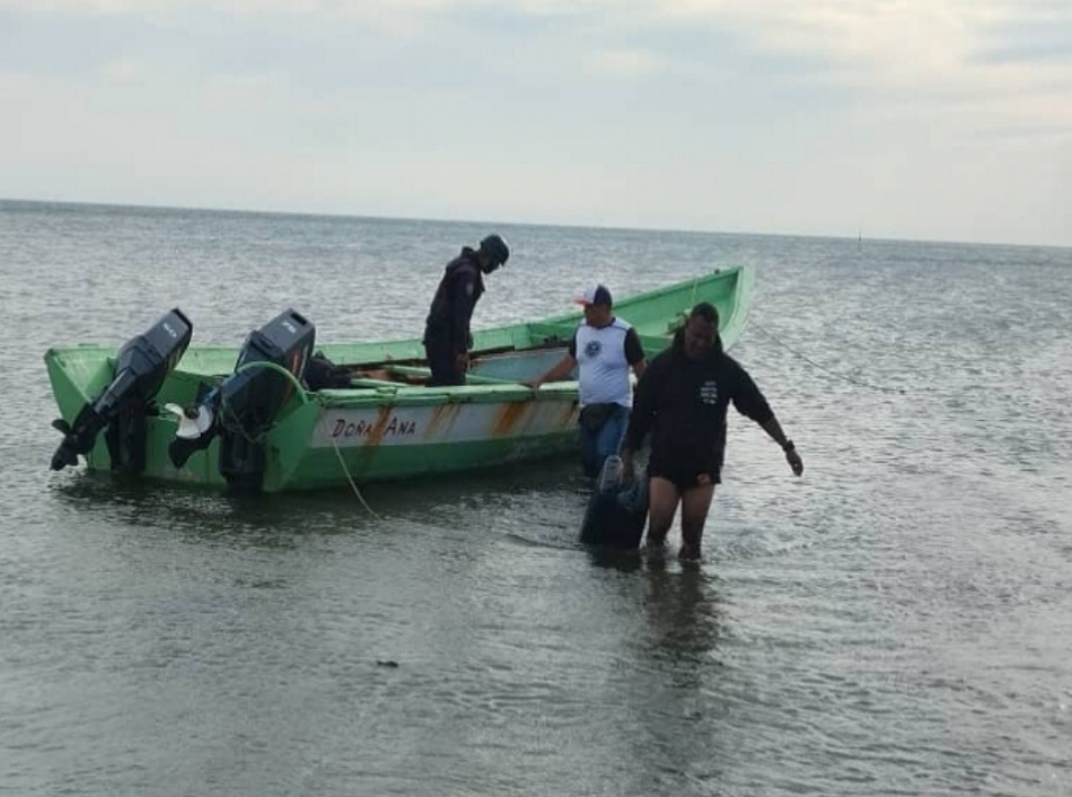 Autoridadnan venezolano a intercepta boto cu 32 kilo di cocaina   