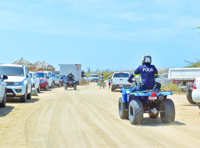 Polis ta cla pa temporada di campamento cu ta start Diadomingo awor