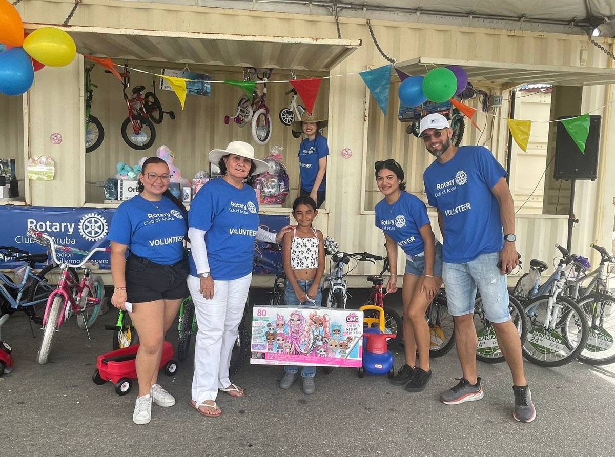 Multitud di publico a acudi Diadomingo na Fiesta Rotaria 2023