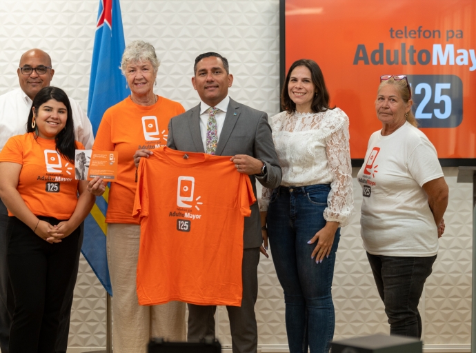 Feliz cu porfin Telefon 125 a drenta den funcion