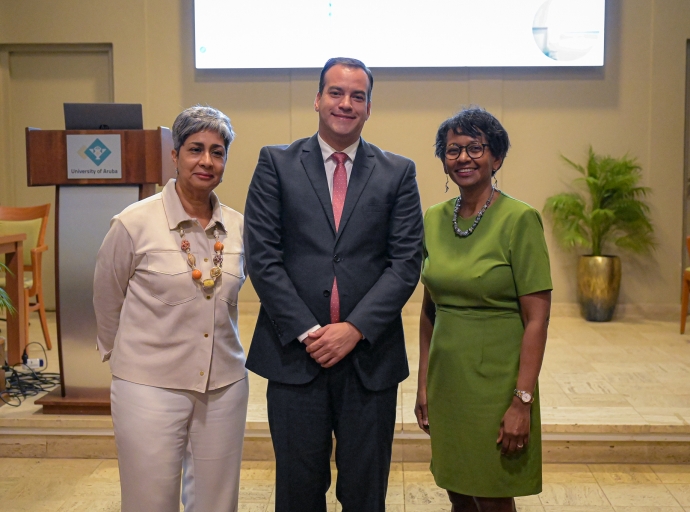 Minister Wever a presenta na Workshop riba Economics of Mutuality