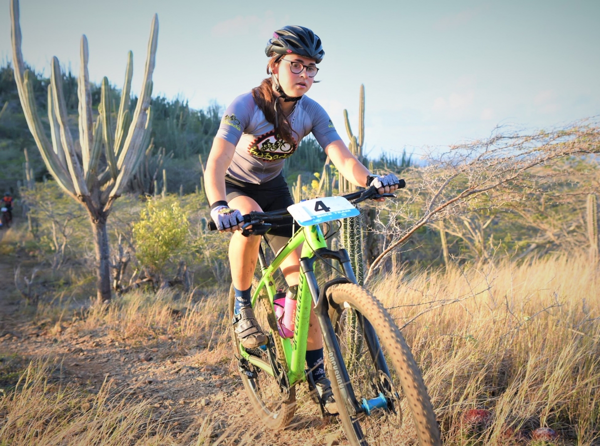 Rebecca Jansen lo ricibi un premio di Copa Hubenil Gobernador Felipe B. Tromp