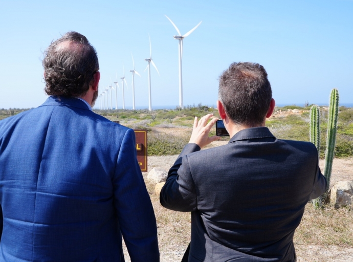 Utilities Aruba, WEB Aruba, NV Elmar y RdA a yega na un acuerdo cu Acciona Energia pa desaroya e Aruba Hydrogen Valley