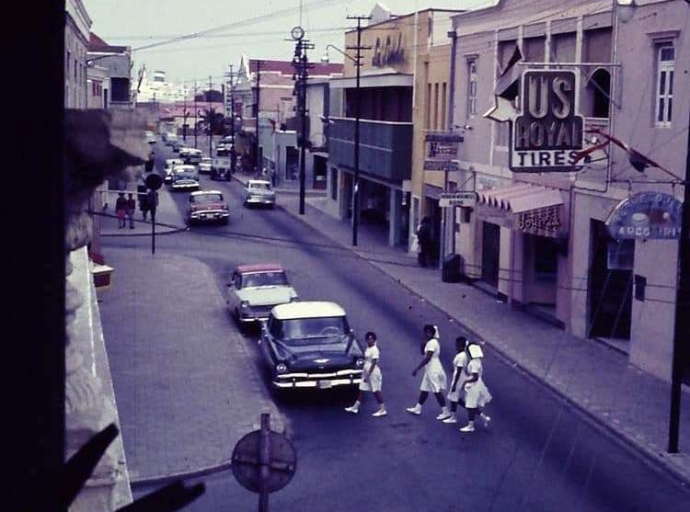 Un bista den Nassaustraat den añanan 70