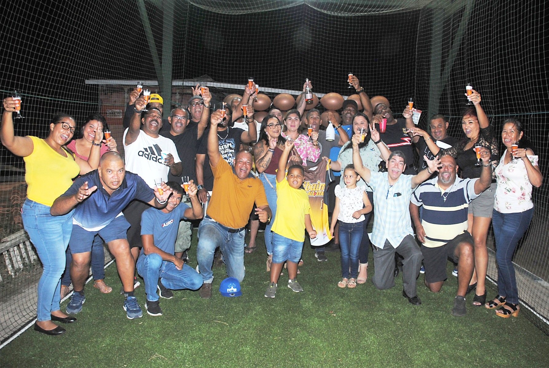 Kibaima All Stars a bautisa nan uniform y inaugura nan batting cage