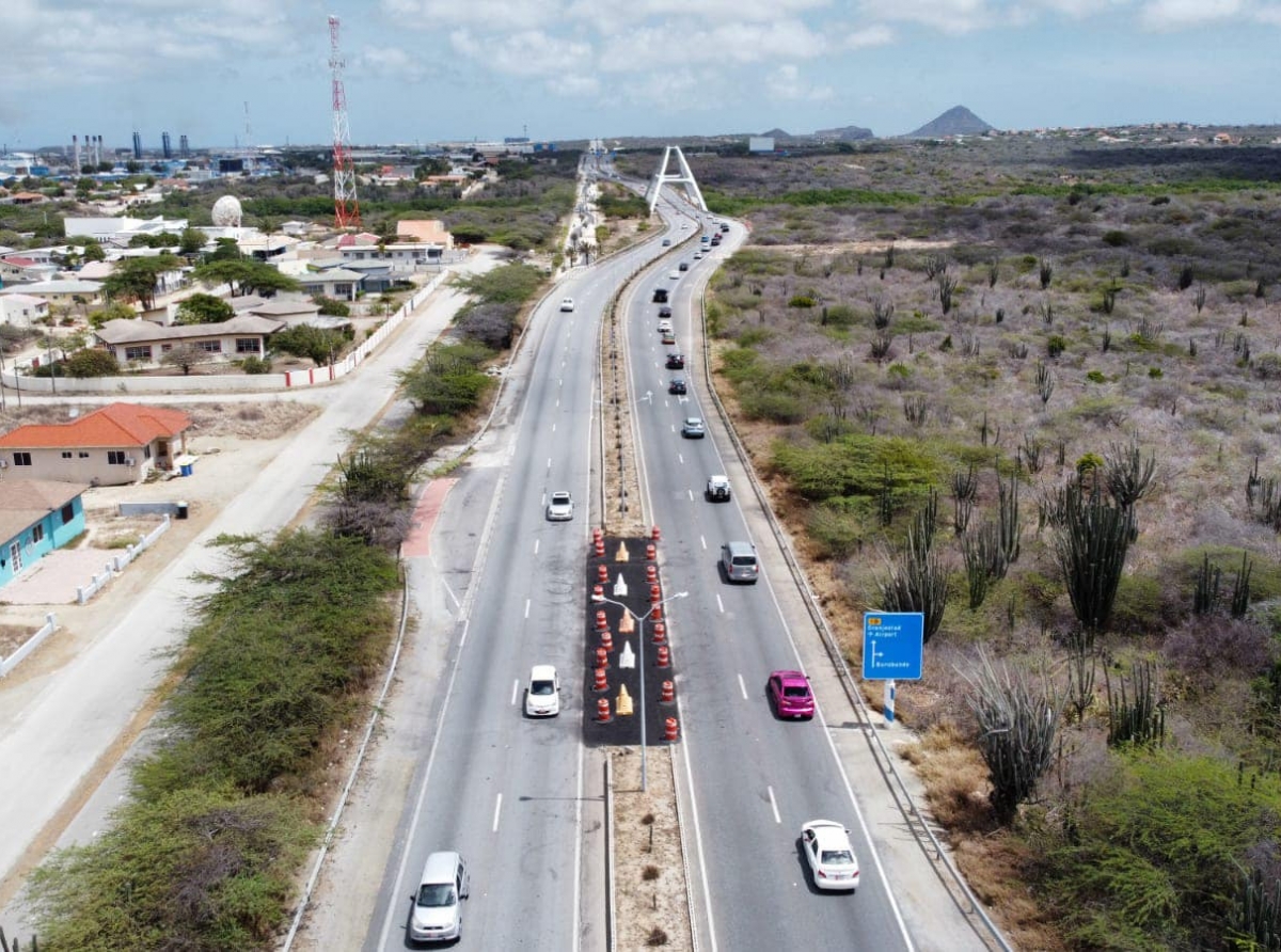 Dialuna lo haci desviacion di trafico riba Green Corridor