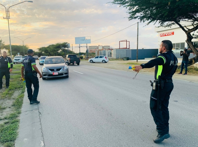 Cinco chauffeur gara burachi riba Diabierna despues di spula krijt