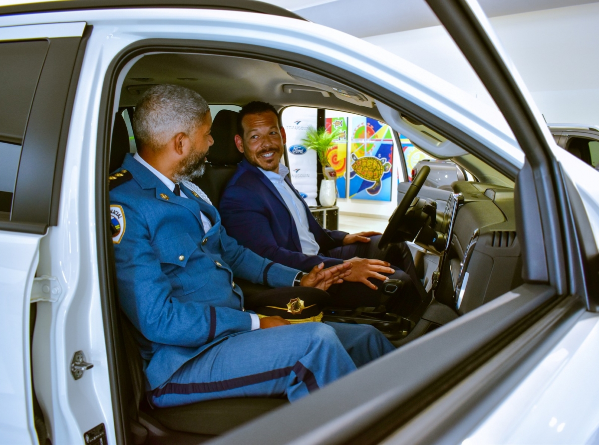 Cuerpo di Polis lo ricibi flota nobo pa patruyanan policial