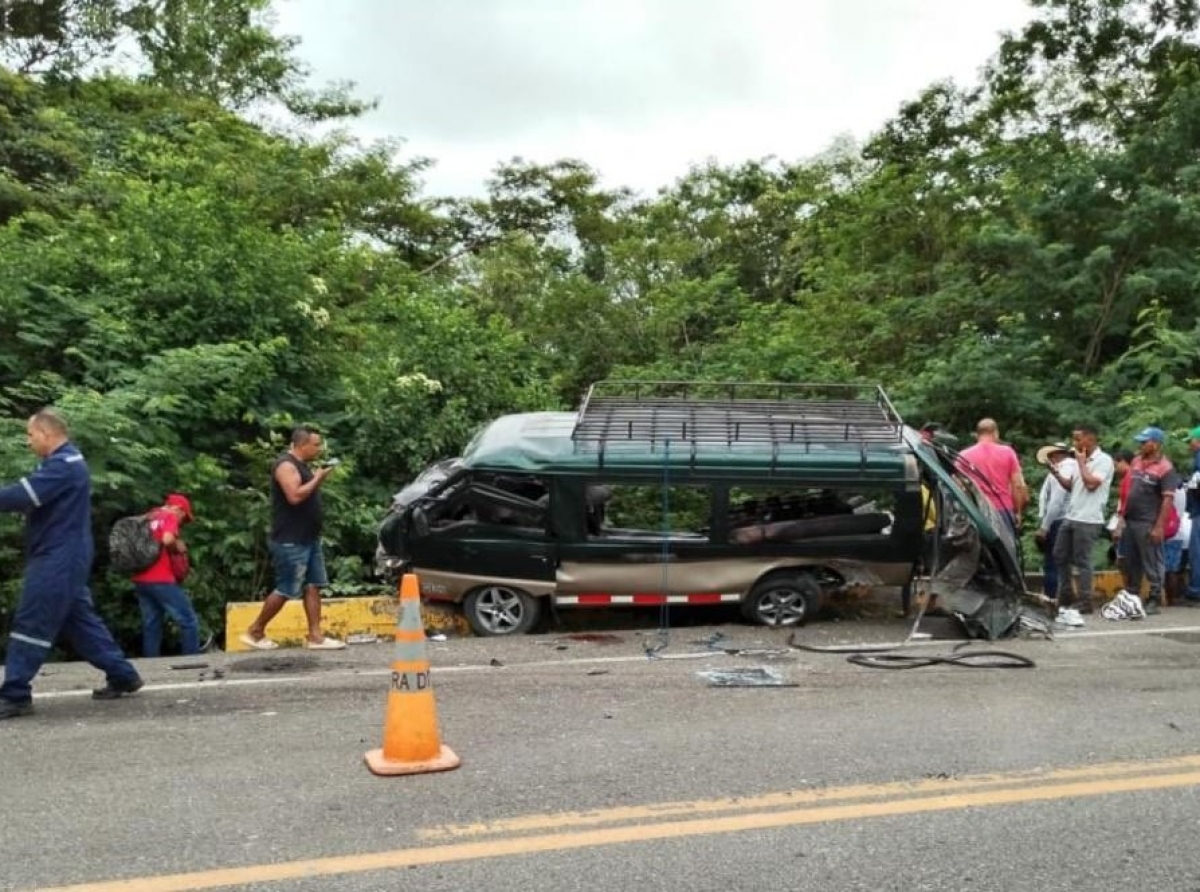 Accident pisa a produci 7 morto riba caminda di La Guajira na Colombia