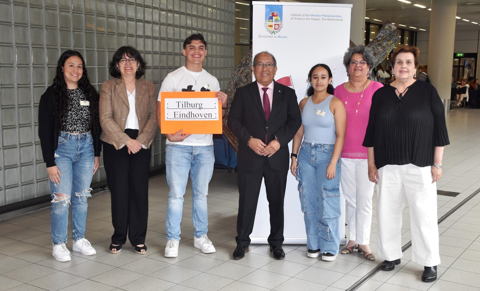 E prome grupo di studiantenan a yega Hulanda