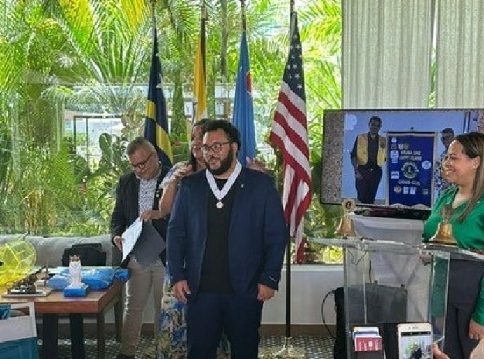 Huramentacion y instalacion di directiva nobo di Delta Aruba Leo Club