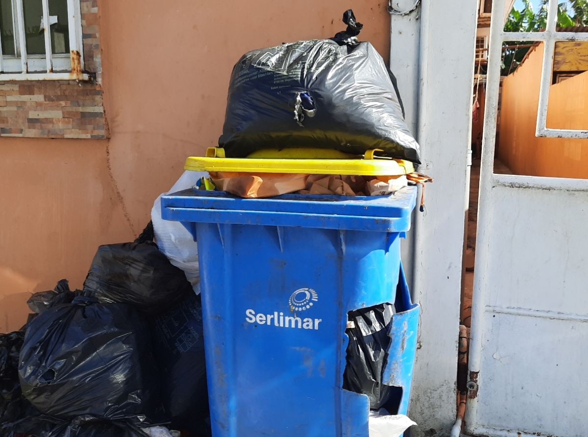 Esnan di Bureau City Inspector babuca cu tantisimo caso di sushedad rond di Aruba
