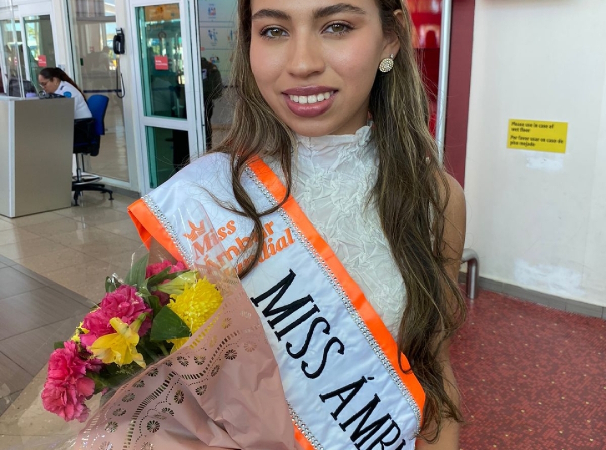 Jayleen Croes Miss Ambar Mundial 2023 a yega Aruba bek