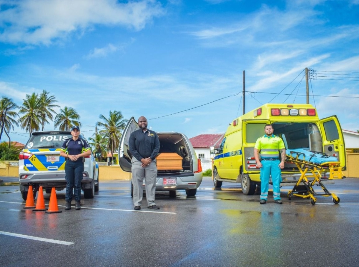 Turista masculino di 55 aña a fayece durante Scuba Diving