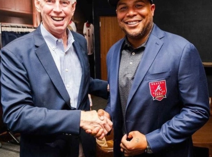 Andruw Jones di Curaçao a drenta den Hall of Fame