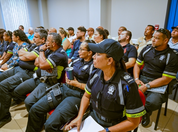 Polis a inicia accion di multa contra personanan iresponsabel cu nan cacho