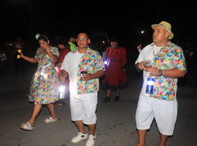 Bunita parada di lanterna den cayanan di Brazil