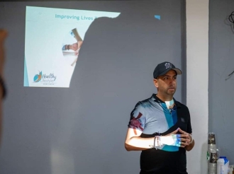 Minister Dangui Oduber contento di por a duna inicio na e programa 'Improving Lives Together'