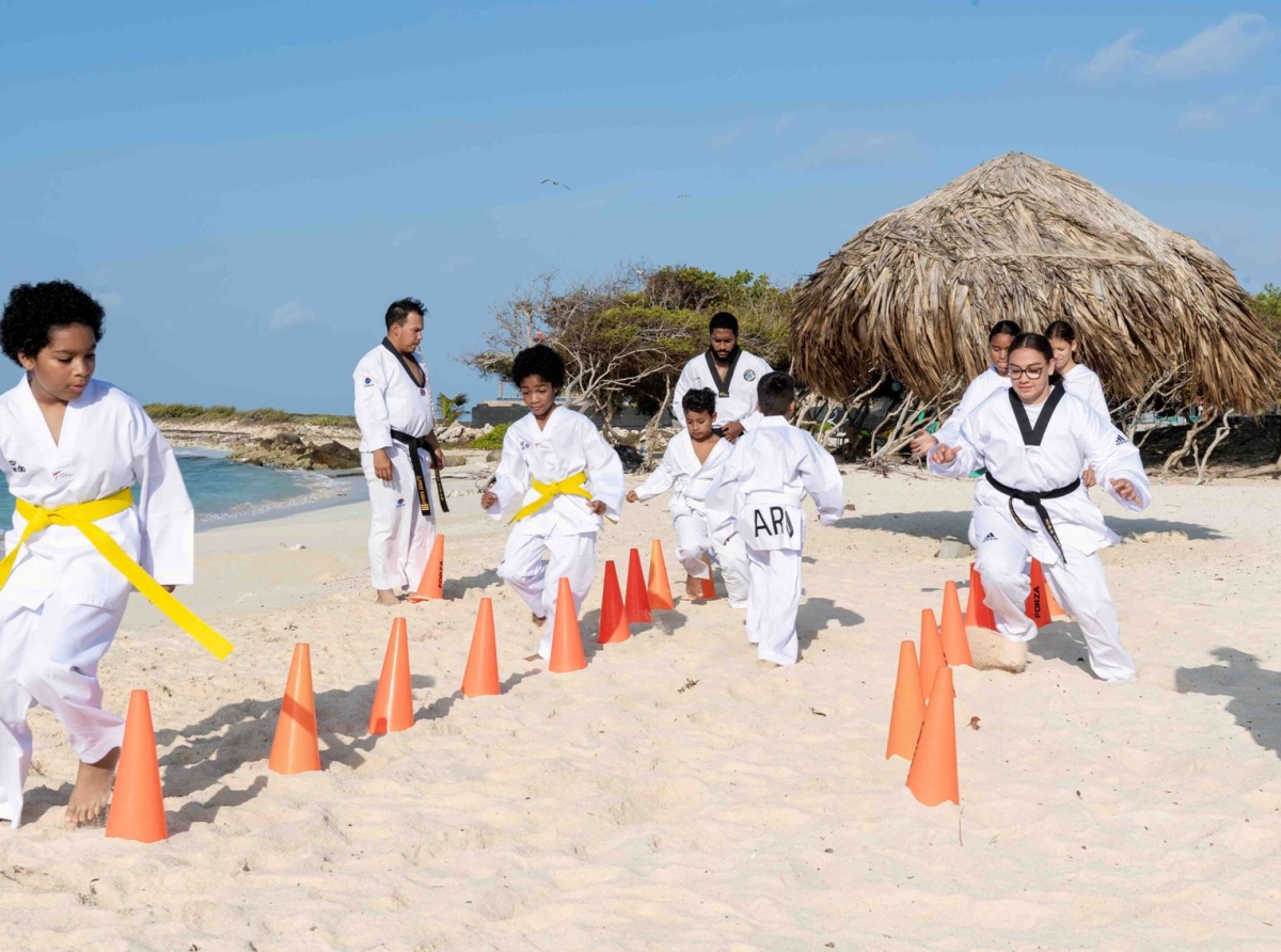 Brazil Taekwondo Stichting a keda cla cu photoshoot pa e Kalender di 2024