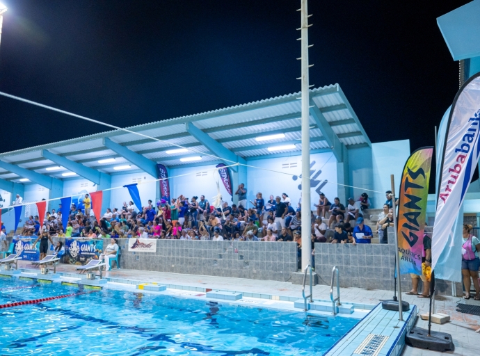 Aruba Bank ta sostene prome competencia di landamento di Giants Aquatics Aruba