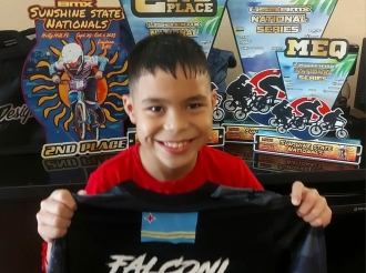 Mi-John Falconi a gana den diferente categoria representando Aruba den BMX na Florida
