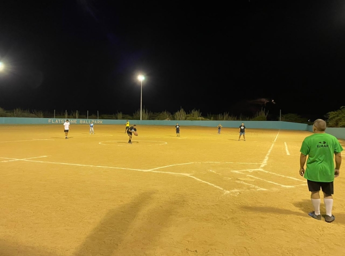 Exitoso Charity Kickball Tournament di Kiwanis Club Of Young Professionals Aruba