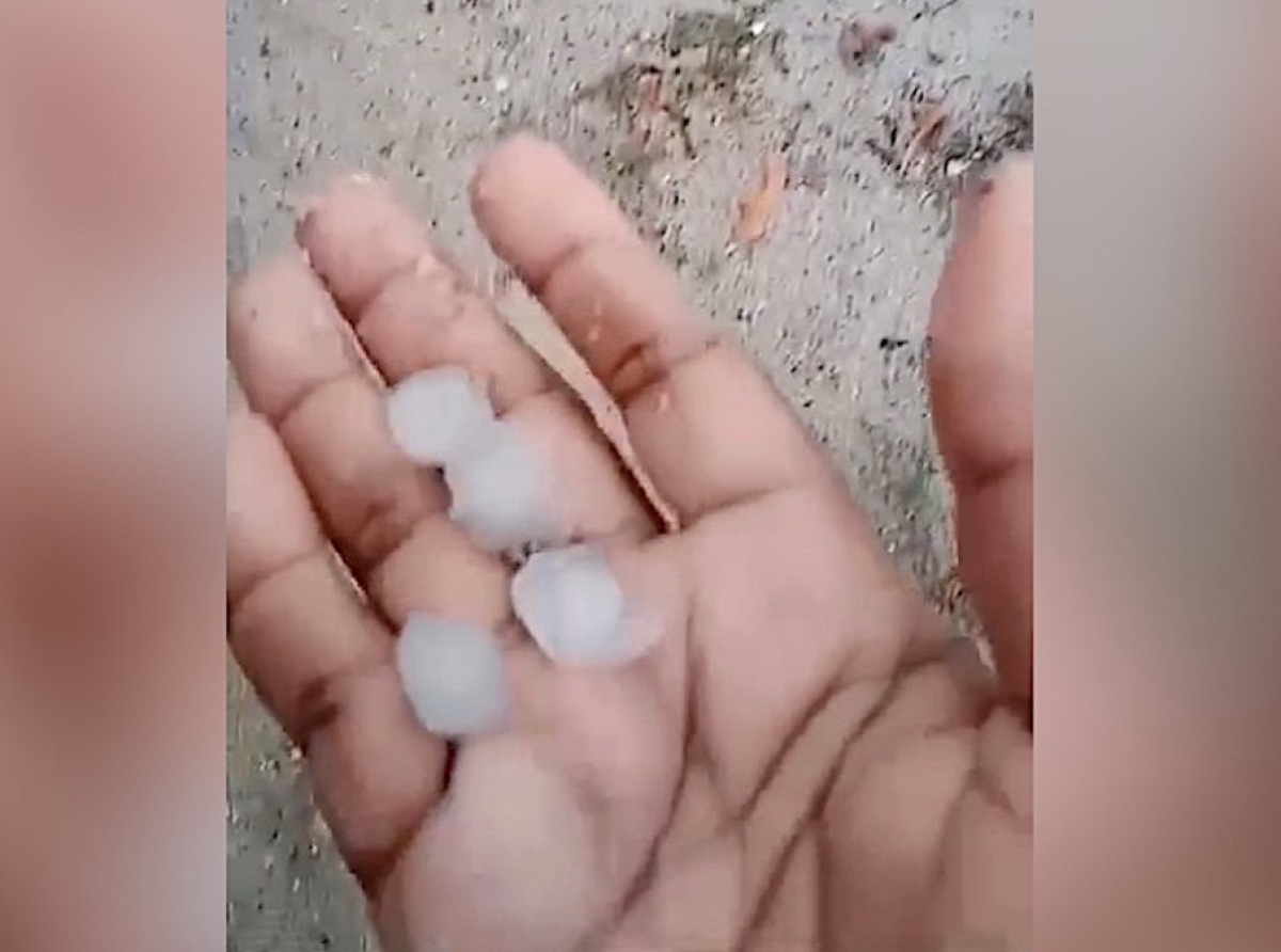 Hagel a cay na Suriname den e periodo di mas calor di aña