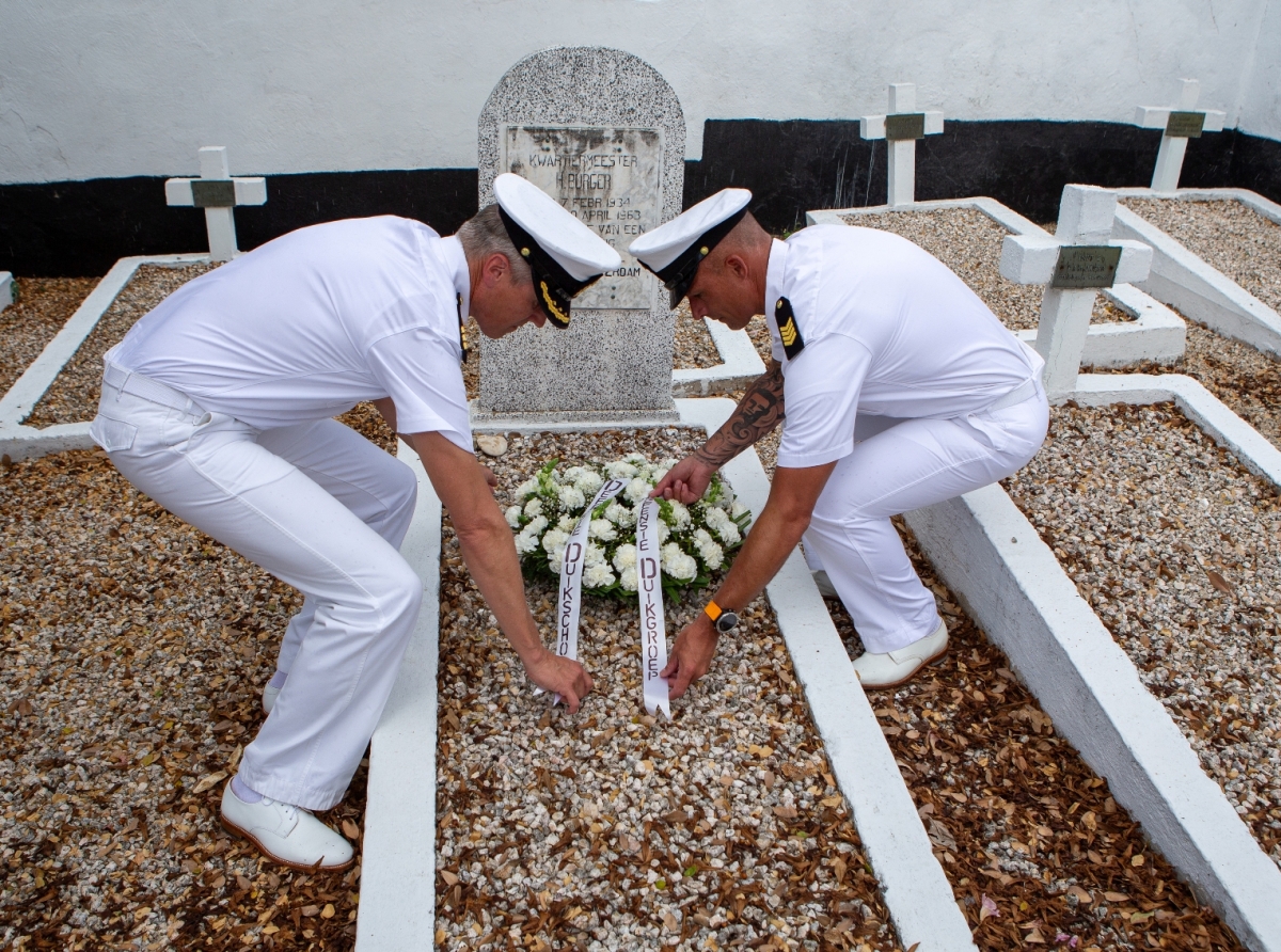 Ponemento di krans na Santana Militar na Curaçao