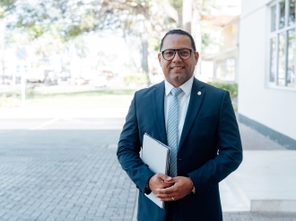 Parlamentario Ricky Hoek (MEP) ta comparti su punto di bista riba e resultado di eleccion na Hulanda