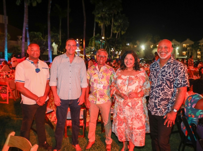 Durante e anochi cultural di e di 57 sesion plenario di CFATF e cultura di Aruba a briya