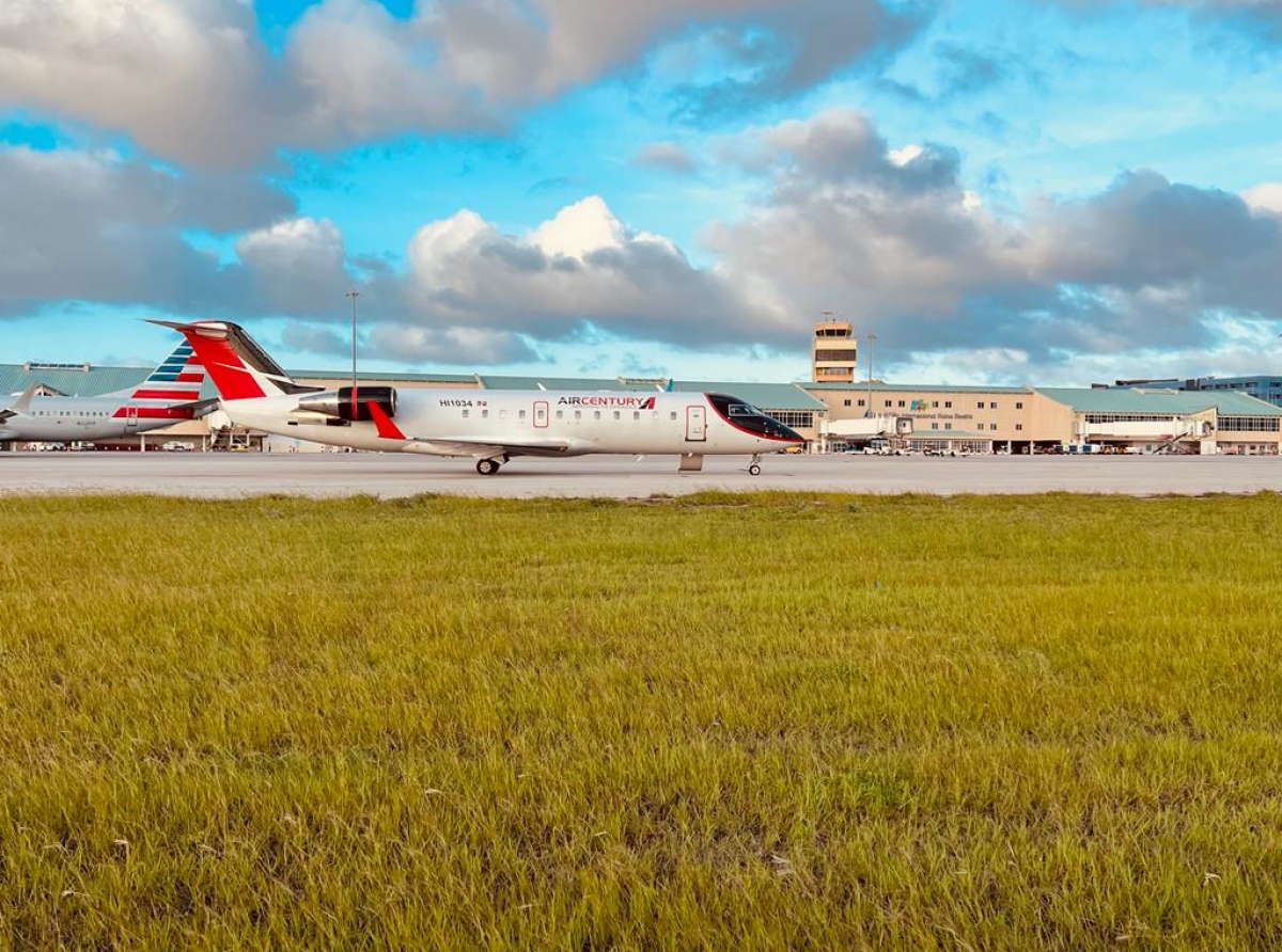 Aruba Airport Authority ta yama bonbini na Air Century cu su ruta nobo entre Aruba y Punta Cana