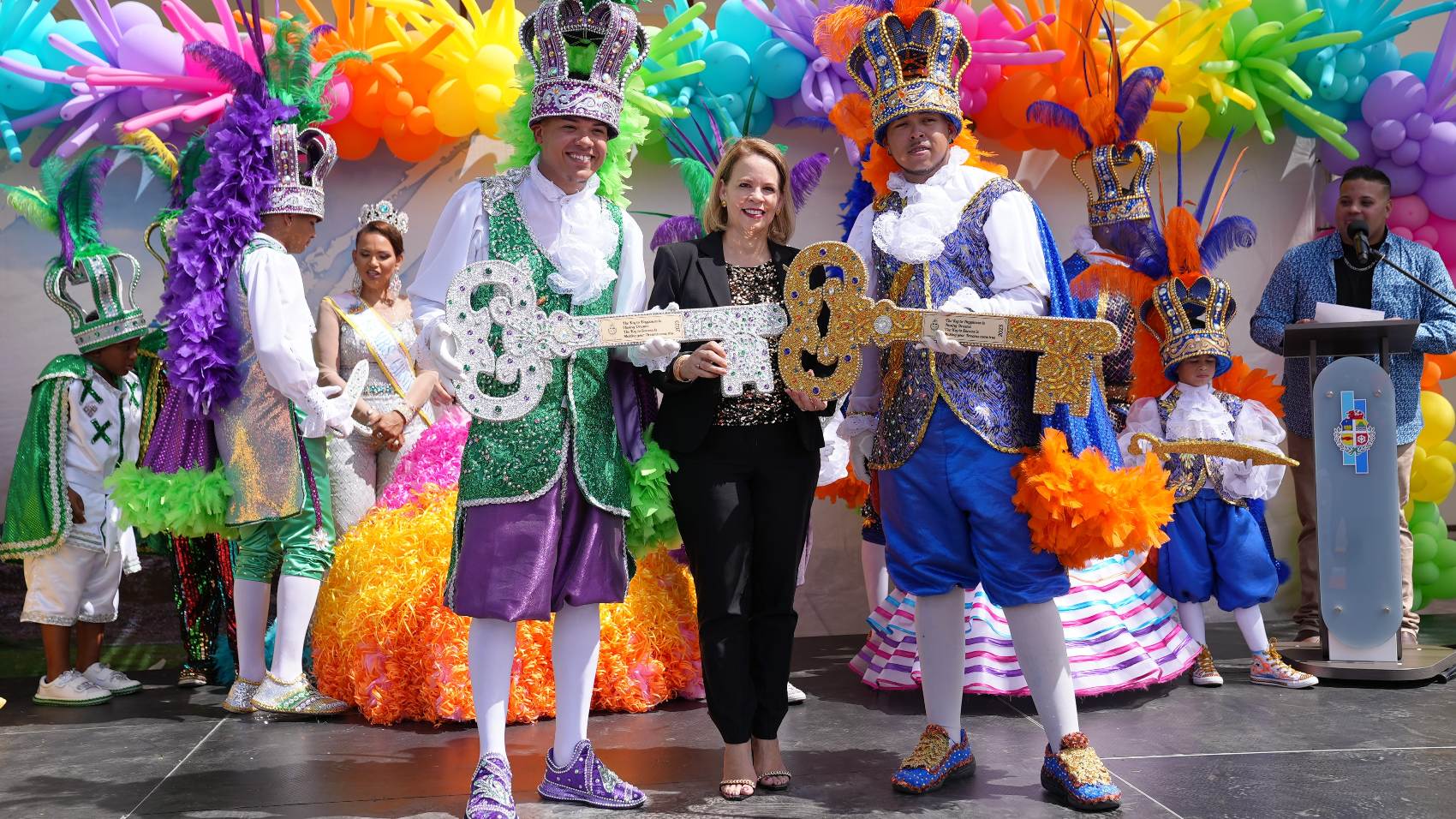 “Ban celebra nos Carnaval cu entusiasmo dunando semper prioridad na siguridad y respet pa otro”